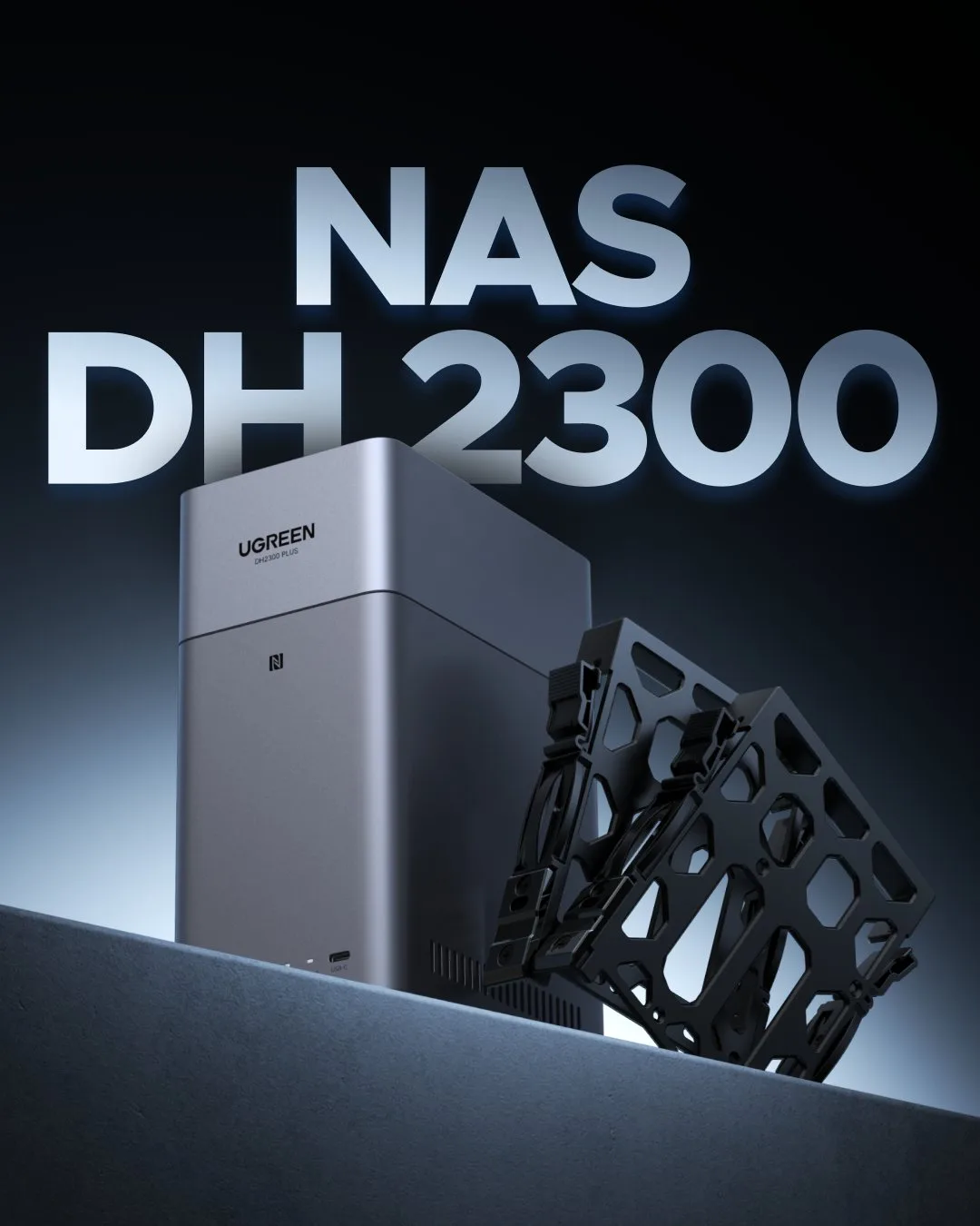 UGREEN NASync DH2300シリーズのキービジュアル（本体とドライブトレイ）